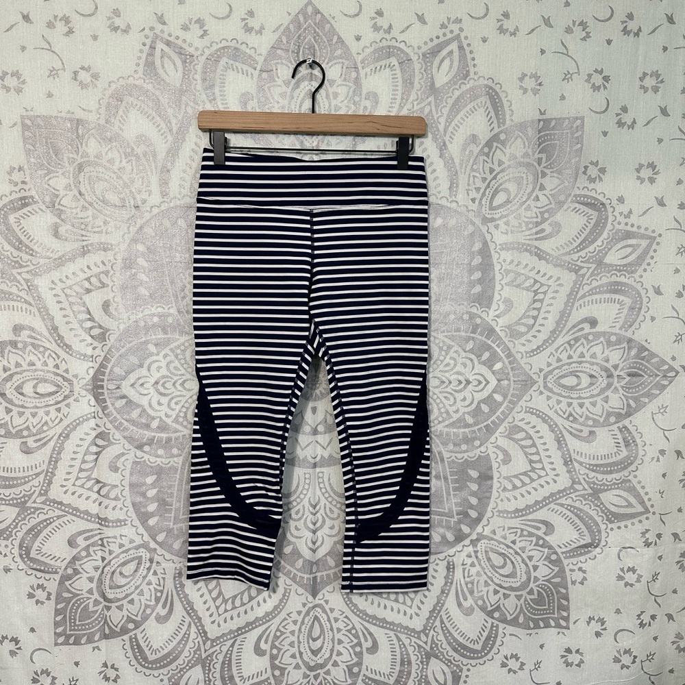 New $69 Calvin Klein Performance Workout Leggings Navy Blue White Stripe Yoga M